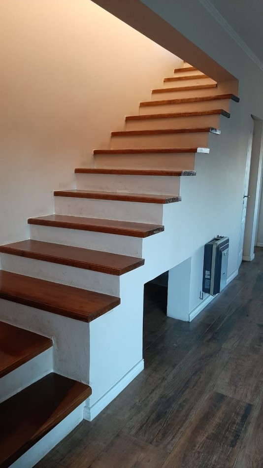 RETASADA!! Residencia de Lujo en barrio privado Complejo Las Lavandas! 