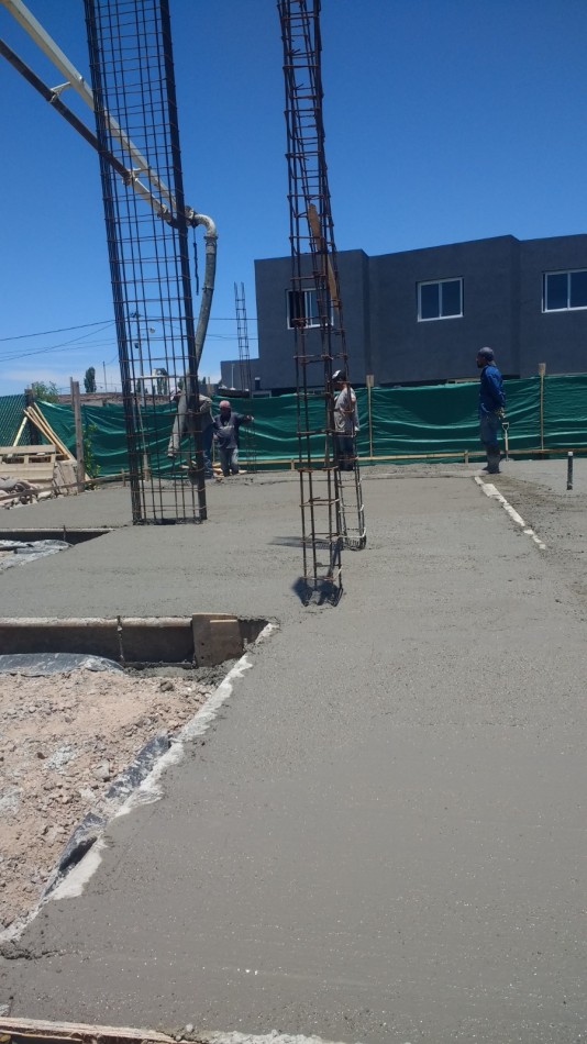 CASA EN CONSTRUCCION A LA VENTA EN BARRIO AMPROS V - MAIPU - MENDOZA